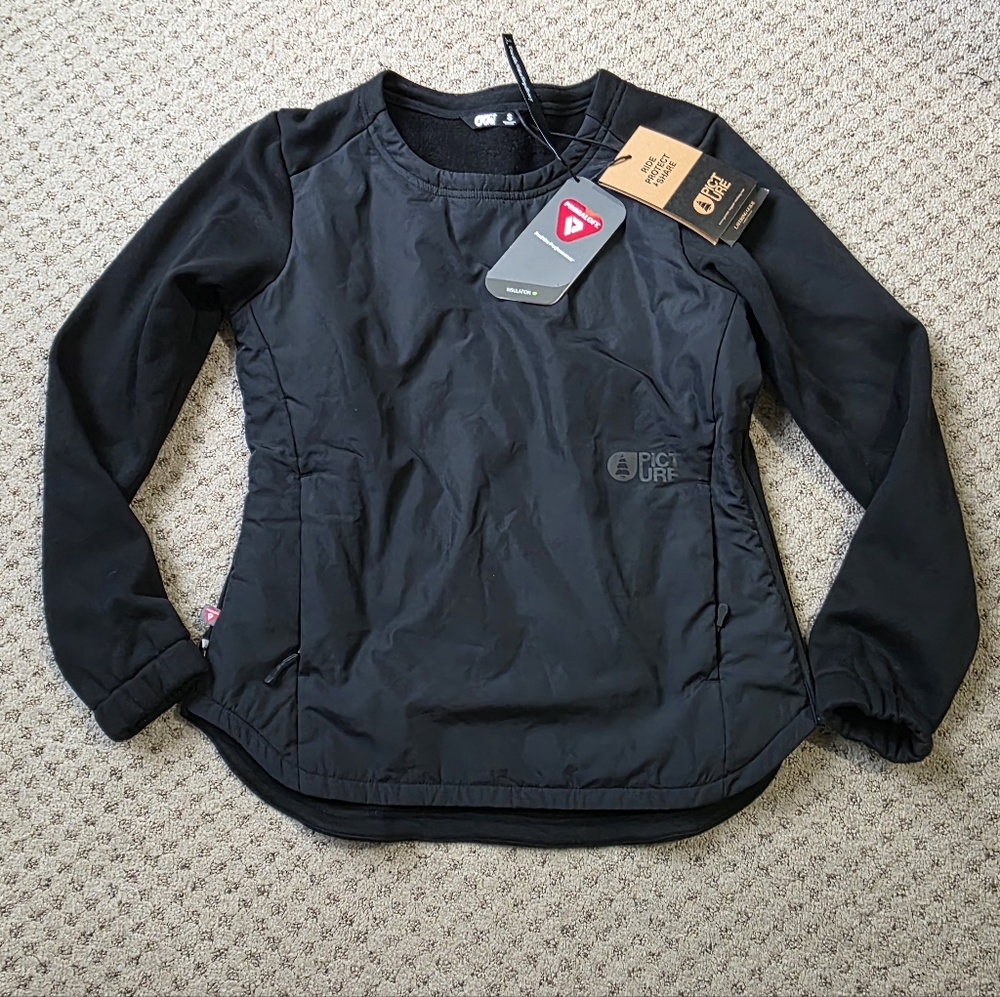 Picture tech sweater NWT